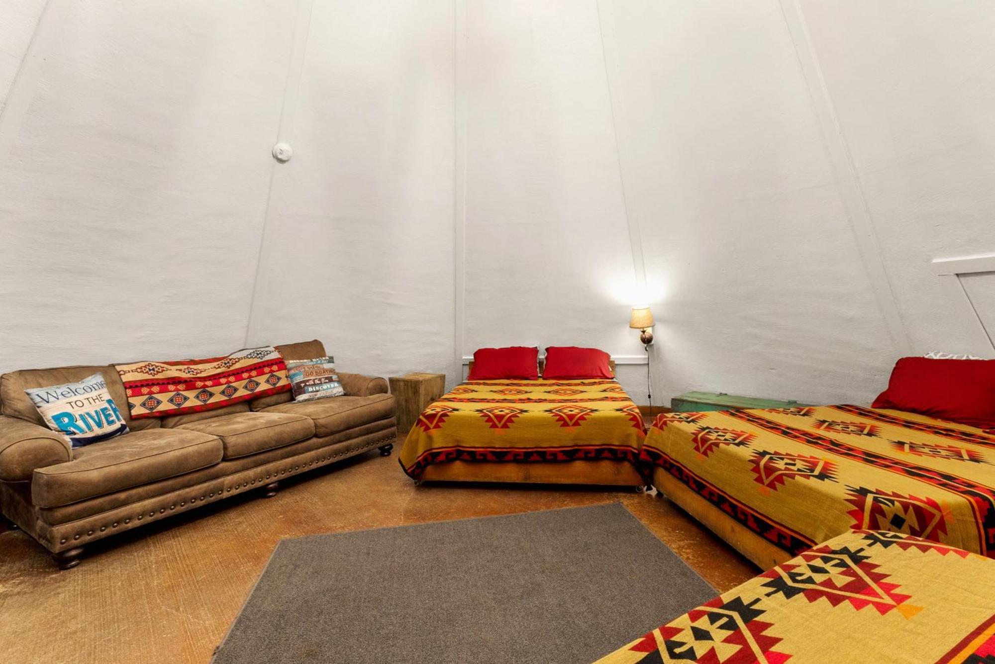 Yellow Flower - Tipi 5 Ferienhaus